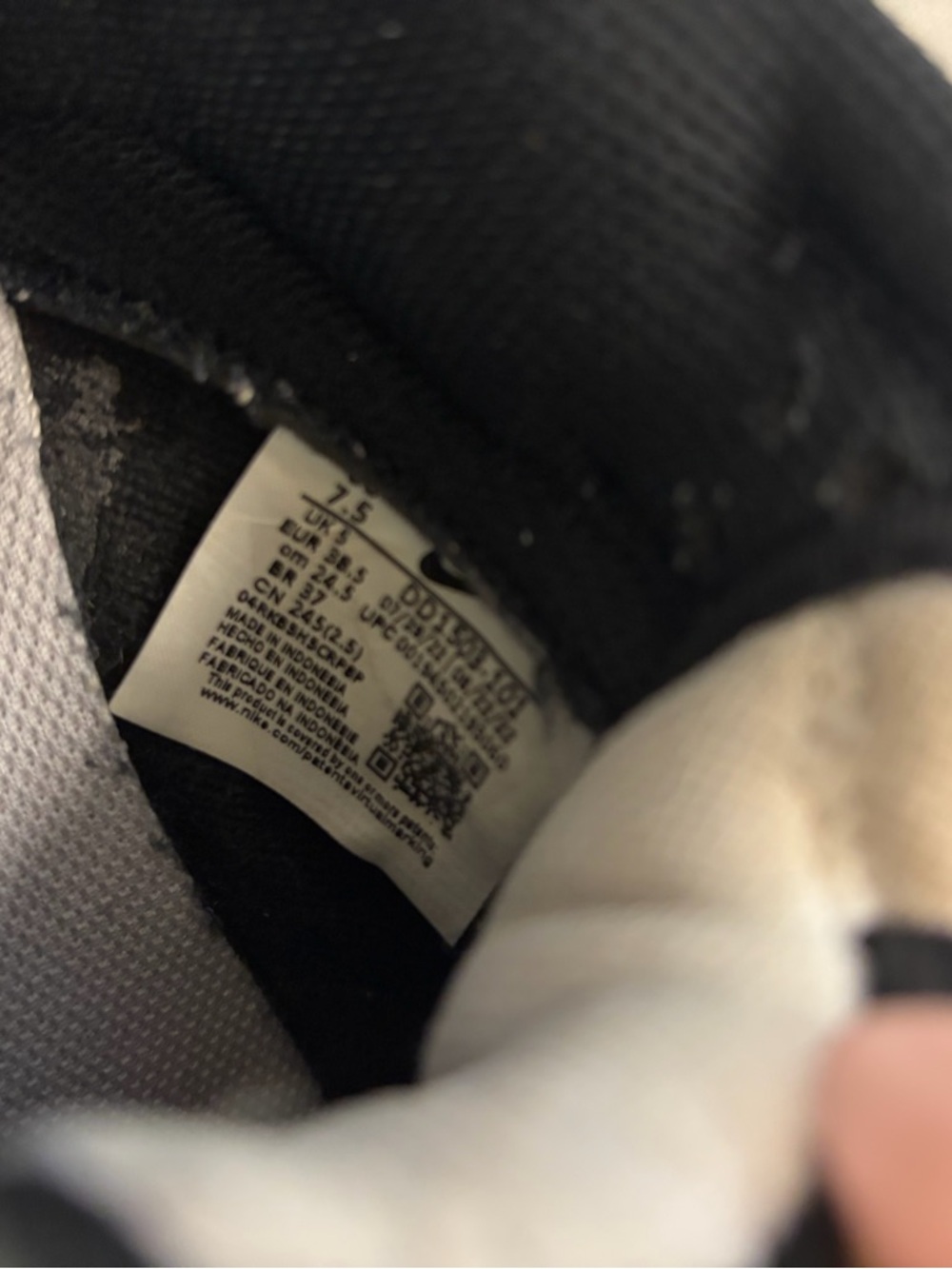 Nike Dunk Low Panda Women’s 7.5 Black White Sneakers Low Top Casual Streetwear - Picture 6 of 6
